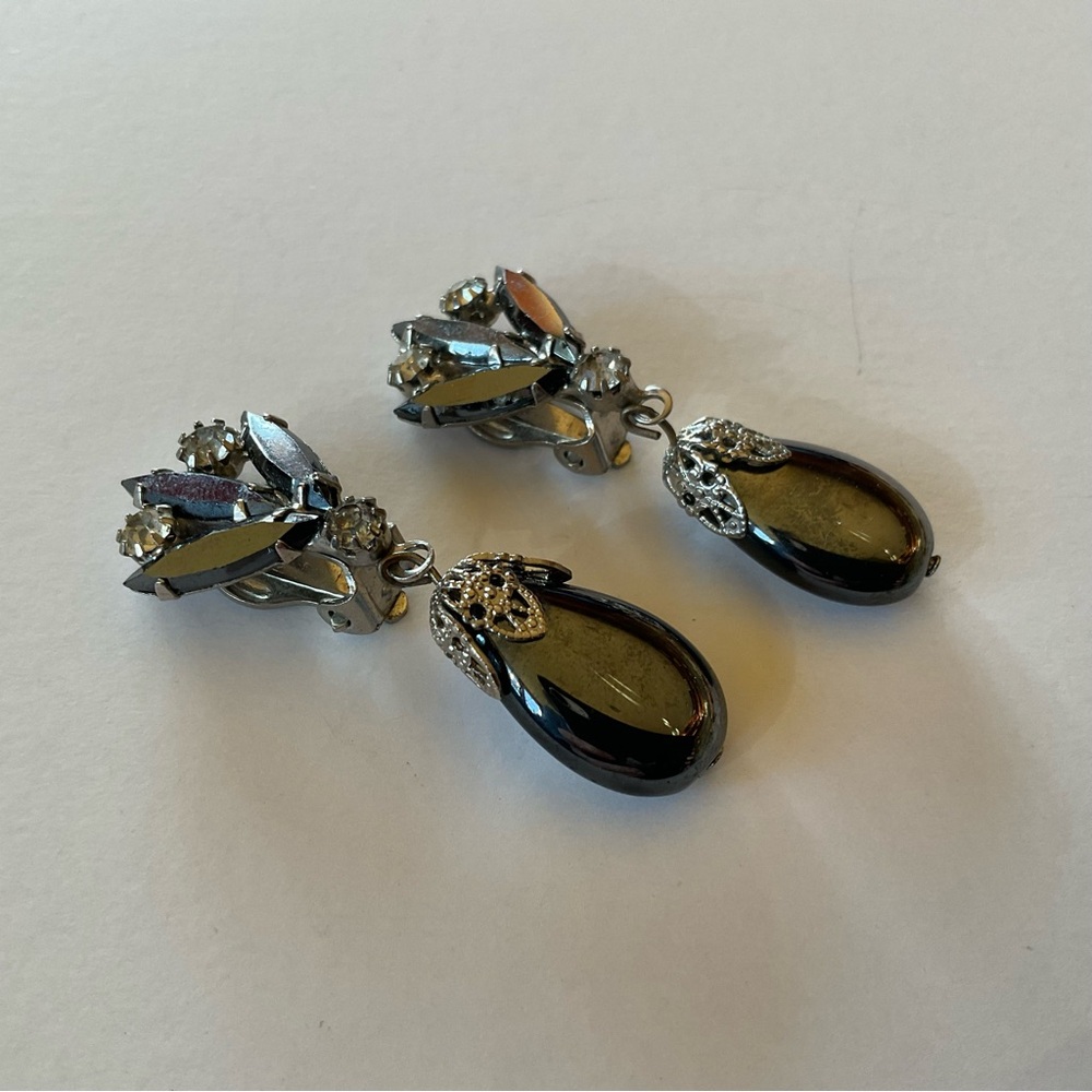 Vintage clip on earrings